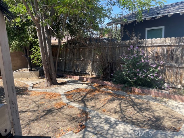 Detail Gallery Image 8 of 13 For 40603 Poppy Dr, Hemet,  CA 92544 - 3 Beds | 2 Baths