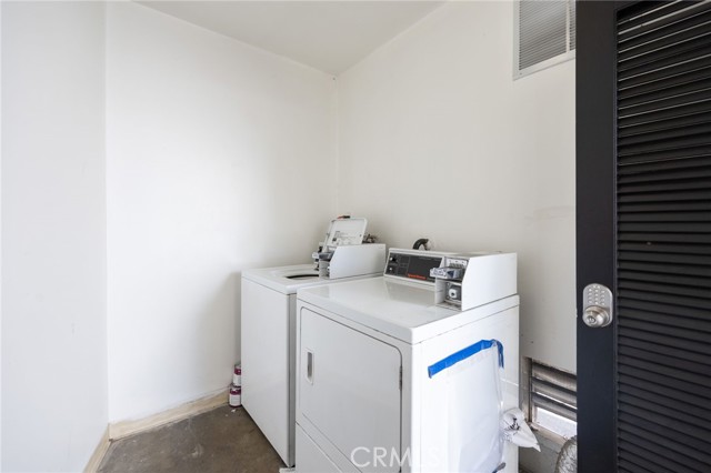 Detail Gallery Image 5 of 17 For 13018 Valleyheart Dr #4,  Studio City,  CA 91604 - 1 Beds | 1 Baths