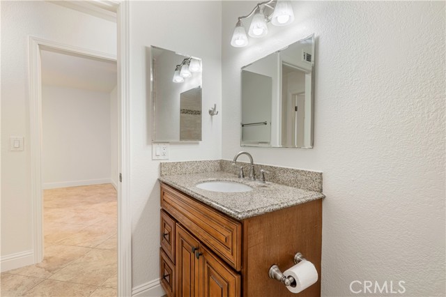 Detail Gallery Image 21 of 25 For 630 S Knott #6,  Anaheim,  CA 92804 - 2 Beds | 2 Baths