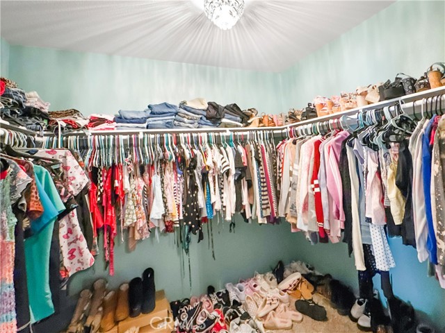 Detail Gallery Image 31 of 54 For 12476 Domingo, Victorville,  CA 92392 - 5 Beds | 4/1 Baths