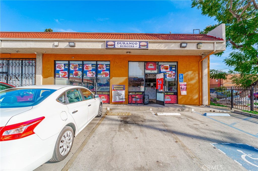 10136 Long Beach Boulevard, Lynwood, CA 90262