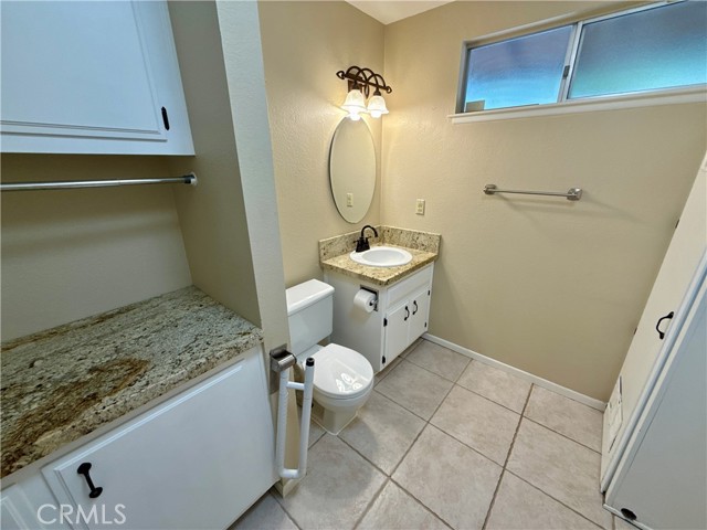 14705 Mandan Road, Apple Valley CA: https://media.crmls.org/medias/124f7574-6278-471b-a753-891f9f2009ae.jpg