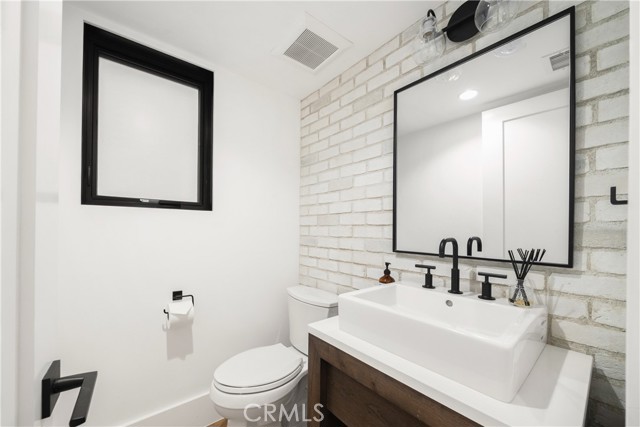 Detail Gallery Image 19 of 20 For 616 Acacia, Corona Del Mar,  CA 92625 - 3 Beds | 3/1 Baths