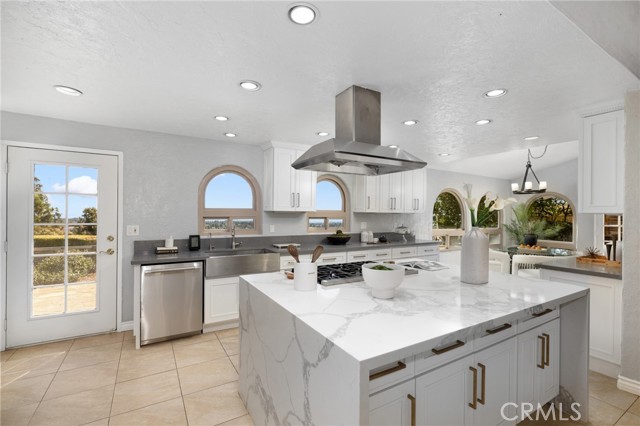 Detail Gallery Image 16 of 62 For 821 Guanajuato, Claremont,  CA 91711 - 5 Beds | 3 Baths