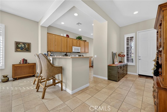 Detail Gallery Image 8 of 37 For 10509 Lanigan Rd., Apple Valley,  CA 92308 - 2 Beds | 2 Baths