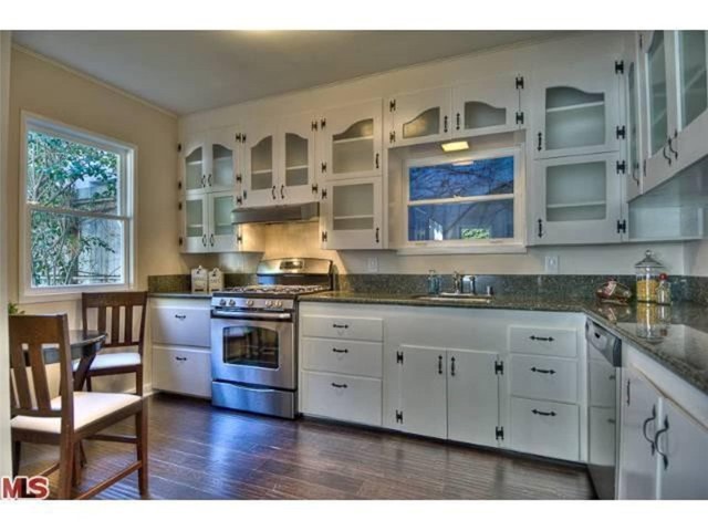 4323 Laurelgrove Avenue, Studio City CA: https://media.crmls.org/medias/1250f6bb-425d-4dcc-8103-224b43e77831.jpg