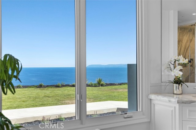 Detail Gallery Image 19 of 66 For 32042 Isthmus View Dr, Rancho Palos Verdes,  CA 90275 - 6 Beds | 6/2 Baths