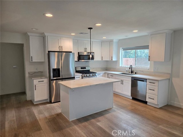 Detail Gallery Image 1 of 14 For 1770 Wright St #B,  Pomona,  CA 91766 - 3 Beds | 2 Baths