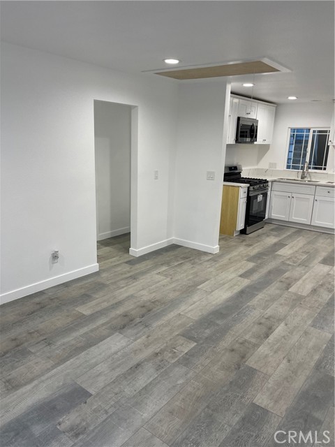 Detail Gallery Image 7 of 24 For 2588 Secret, Running Springs,  CA 92382 - 2 Beds | 1 Baths