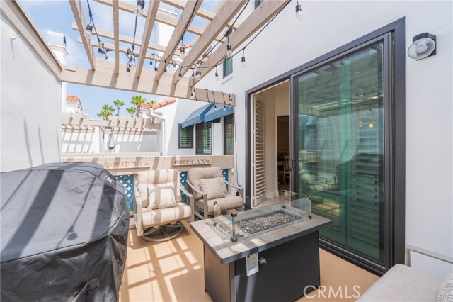 Detail Gallery Image 37 of 43 For 19561 Pompano Ln #104,  Huntington Beach,  CA 92648 - 4 Beds | 2/1 Baths