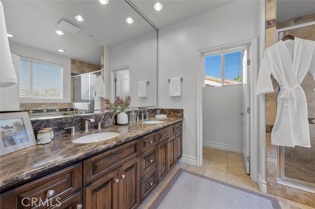 2016 Robinson Street, Redondo Beach CA: https://media.crmls.org/medias/12542d01-f5ef-460b-86e9-b52df2c22930.jpg