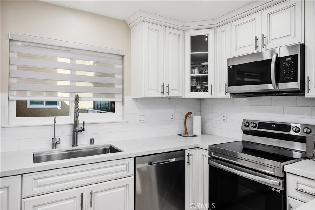 MLS #OC25250868 image #24