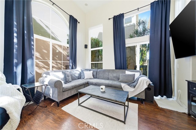 Detail Gallery Image 2 of 37 For 205 Montana Del Lago, Rancho Santa Margarita,  CA 92688 - 4 Beds | 2/1 Baths