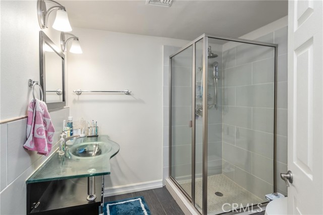18948 Lassen Street, Northridge CA: https://media.crmls.org/medias/1255f9bc-42a1-4678-80b6-f643a9d13dbd.jpg