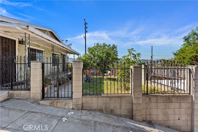 Image 3 for 2808 Macon St, Los Angeles, CA 90065