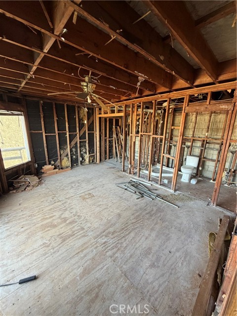 143 Palatine photo 9
