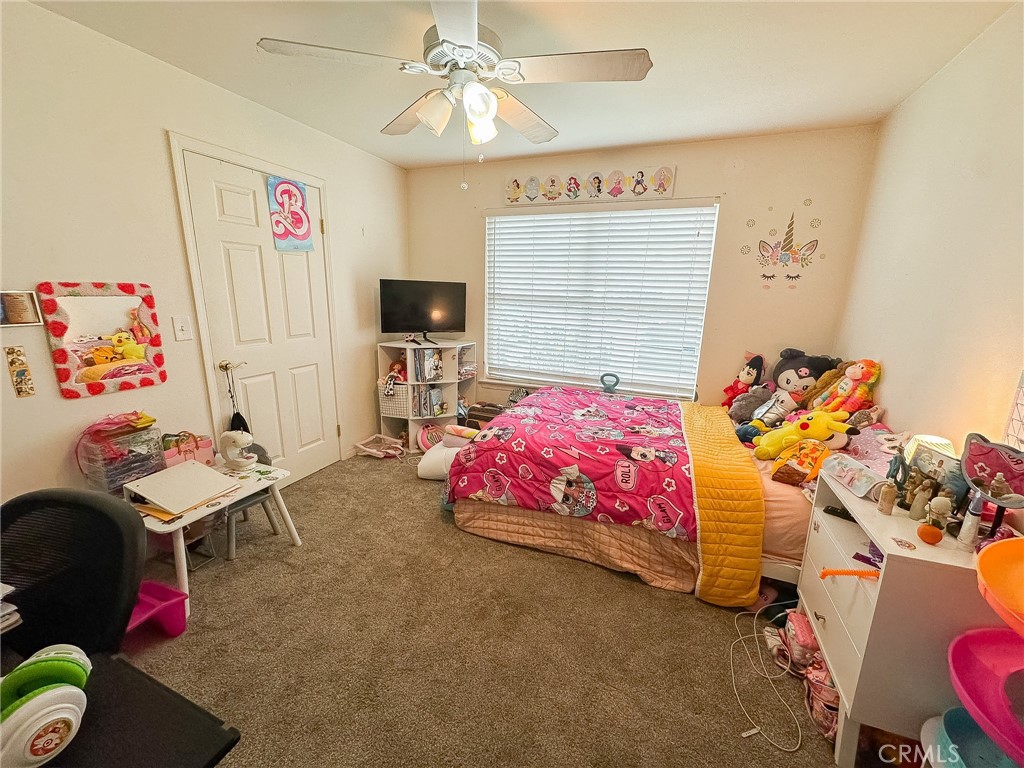 https://media.crmls.org/medias/12578f0b-fd9d-4302-87a6-1c083ae47ef1.jpg?preset=X-Large
