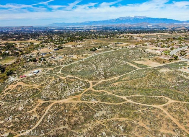 0 Horizon View Drive, Riverside CA: https://media.crmls.org/medias/1257e215-9821-4056-844f-29a0fd7493eb.jpg