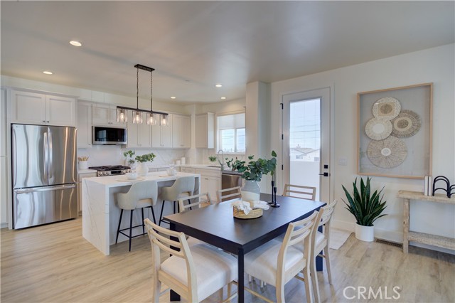 Detail Gallery Image 14 of 60 For 256 N 7th Street, Grover Beach,  CA 93433 - 4 Beds | 2/1 Baths