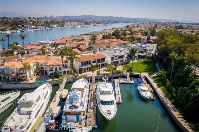 107 Via Lido Soud, Newport Beach, CA 92663