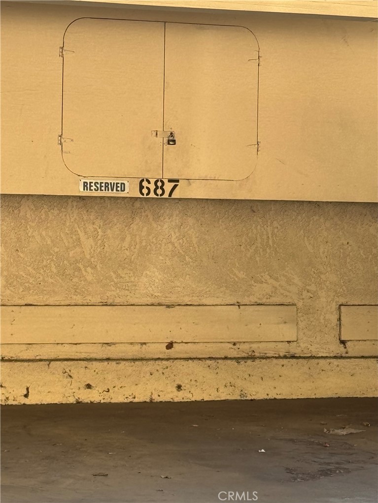 https://media.crmls.org/medias/125a416e-a0f4-41eb-88f8-3a0c71945be2.jpg?preset=X-Large