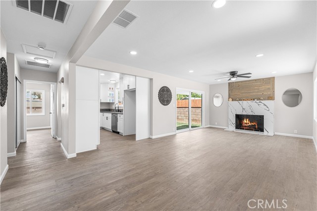 Detail Gallery Image 9 of 55 For 1309 W Ivyton St, Lancaster,  CA 93534 - 3 Beds | 2 Baths