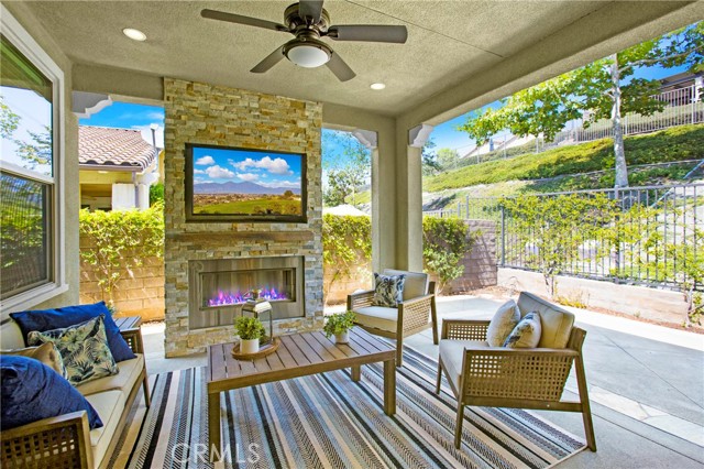 112 Cerrero Court, Rancho Mission Viejo CA: https://media.crmls.org/medias/125a9f36-61e6-41ff-a4ef-686a1d9b0fa4.jpg
