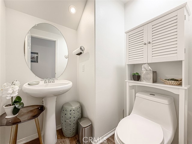 2037 Freesia Avenue, Simi Valley CA: https://media.crmls.org/medias/125b002d-af5d-42de-adbb-094977ba98da.jpg