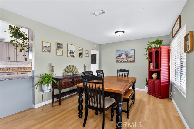 Detail Gallery Image 8 of 34 For 4100 Sierra, Norco,  CA 92860 - 3 Beds | 2 Baths