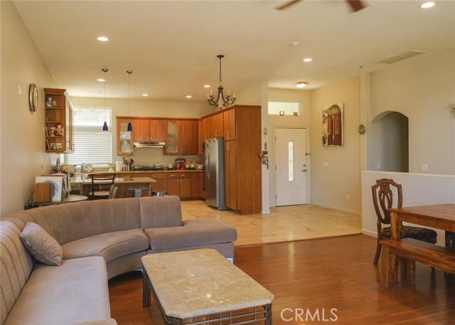 Detail Gallery Image 5 of 14 For 1324 Pinetree Dr, Frazier Park,  CA 93225 - 3 Beds | 2/1 Baths