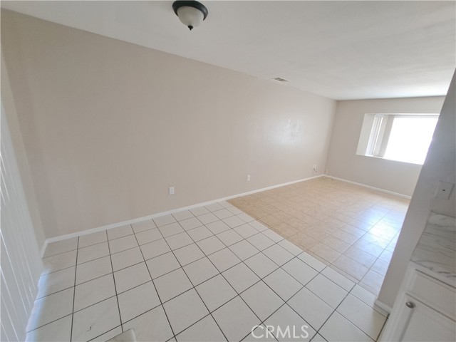 Detail Gallery Image 7 of 14 For 12222 Kiowa Rd #1,  Apple Valley,  CA 92308 - 2 Beds | 1 Baths