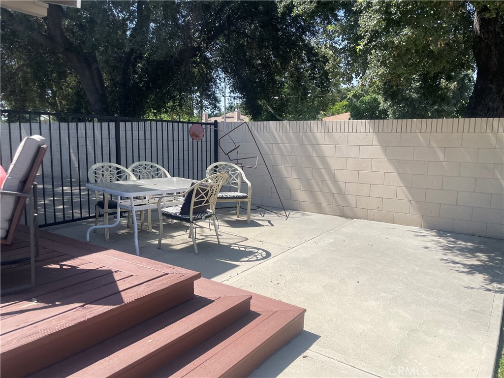 125D5A7D E3B3 43De 9D6A Df0Ea18F5577 596 E Arrow Highway, Claremont, Ca 91711 &Lt;Span Style='BackgroundColor:transparent;Padding:0Px;'&Gt; &Lt;Small&Gt; &Lt;I&Gt; &Lt;/I&Gt; &Lt;/Small&Gt;&Lt;/Span&Gt;