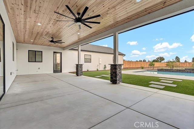 605 S Anderson Road, Exeter CA: https://media.crmls.org/medias/125ddcf4-6e06-46de-96d1-c8c0bcdb754d.jpg
