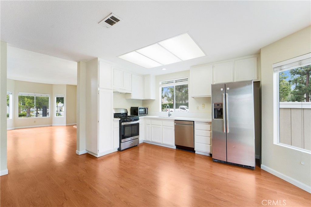 MLS #OC25266233 image #12