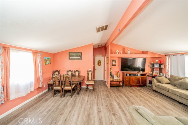 11930 Baldy Mesa Road, Victorville CA: https://media.crmls.org/medias/125ed1a4-0450-4aab-8707-50ae75429e96.jpg