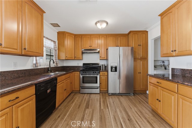 Image 4 of 14 For 1425 Seagrove