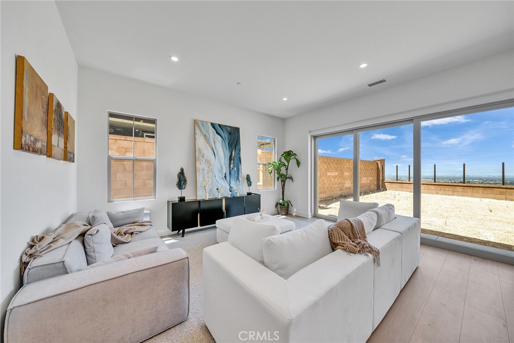 125f62b9 Efe4 4b86 B286 93e886137f8f