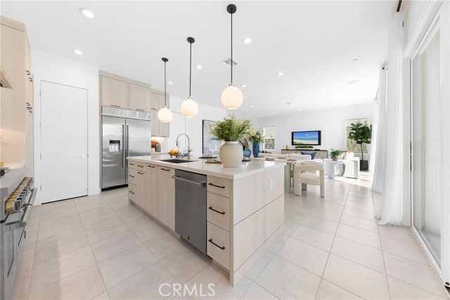 131 Bear Leaf Drive, Lake Forest CA: https://media.crmls.org/medias/12605daf-ae74-462d-acad-05c137a503d3.jpg