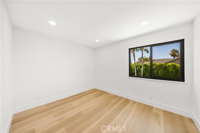 25011 Mammoth Circle, Lake Forest CA: https://media.crmls.org/medias/1261267a-ff90-4f99-b24e-e6c1b6094959.jpg