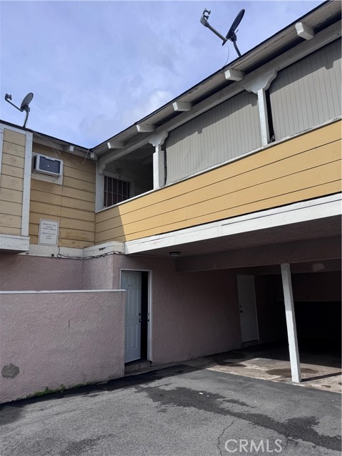 Detail Gallery Image 2 of 3 For 720 N Lacy #E,  Santa Ana,  CA 92701 - 1 Beds | 1 Baths