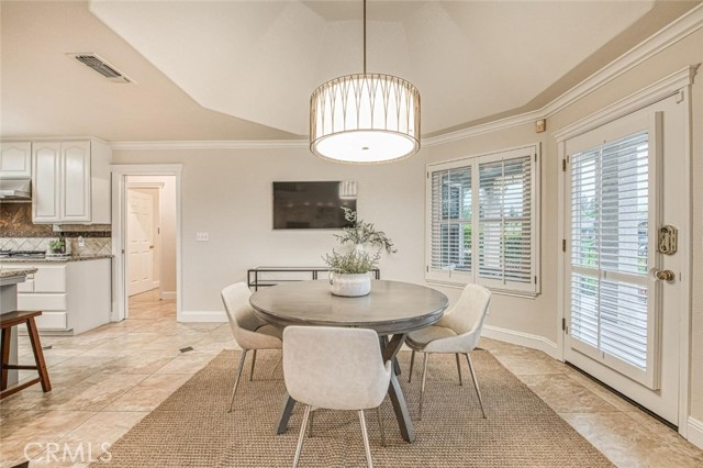 Detail Gallery Image 27 of 50 For 529 E Chesapeake Cir, Fresno,  CA 93730 - 4 Beds | 3/1 Baths