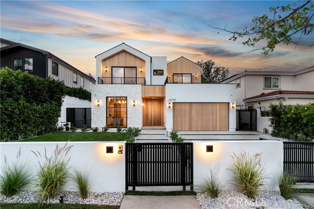 16749 Addison