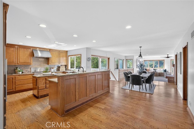 87 Dapplegray Lane, Rolling Hills Estates, California 90274, 5 Bedrooms Bedrooms, ,4 BathroomsBathrooms,Residential,For Sale,Dapplegray Lane,SB25233614