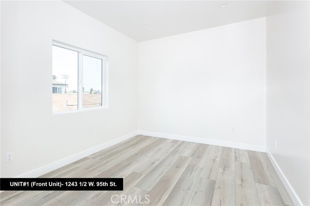 1241 W 95th Street, Los Angeles CA: https://media.crmls.org/medias/1266425e-339f-4b5b-89fb-48c54fae1abf.jpg