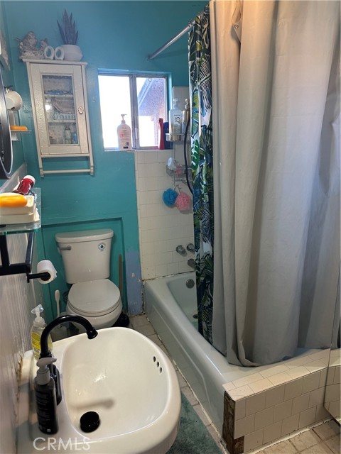 Detail Gallery Image 6 of 6 For 1247 Alta, Redlands,  CA 92374 - 4 Beds | 1 Baths