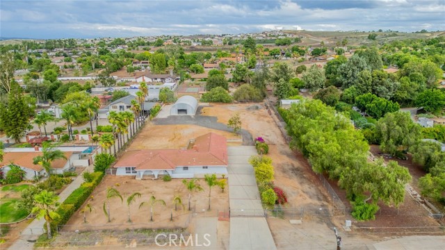 16600 Porter Avenue, Riverside CA: https://media.crmls.org/medias/12681521-0a15-469d-9bdc-0897bb2e338f.jpg