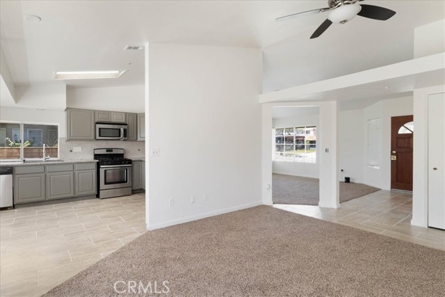 Detail Gallery Image 19 of 45 For 18233 Montgomery Ave, Fontana,  CA 92336 - 4 Beds | 2 Baths