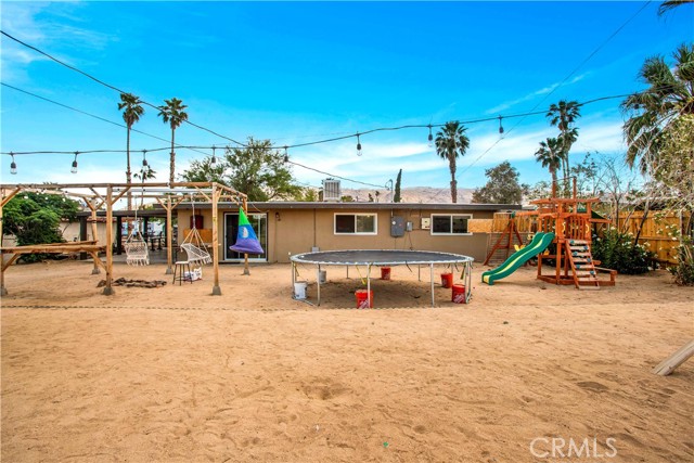 Detail Gallery Image 24 of 38 For 72420 Sunnyslope Dr, Twentynine Palms,  CA 92277 - 3 Beds | 2 Baths