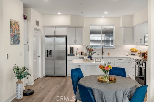 Detail Gallery Image 16 of 47 For 11753 Florence Ave #5,  Santa Fe Springs,  CA 90670 - 2 Beds | 3 Baths