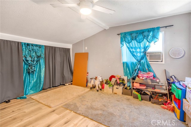 Detail Gallery Image 12 of 42 For 18325 El Molino, Bloomington,  CA 92316 - 3 Beds | 1 Baths